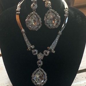 Smithsonian Marie Antoinette Necklace & Earrings